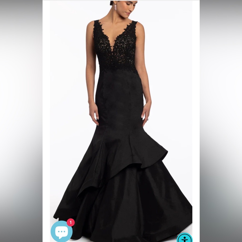 Black Lace V-Neck Mermaid Wedding Gown
